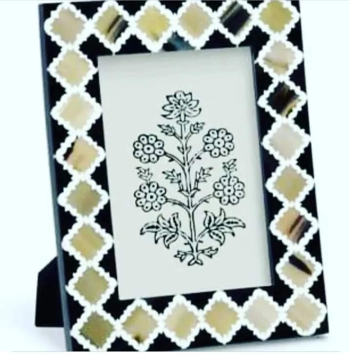 Resin Mop Picture frame